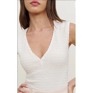 Reformation Vneck Sleeveless Cream Minimalist Feminine Textured Tank Top Size M